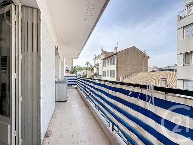Appartement F3 à vendre - 3 pièces - 55,64 m2 - Cannes - 06 - PROVENCE-ALPES-COTE-D-AZUR