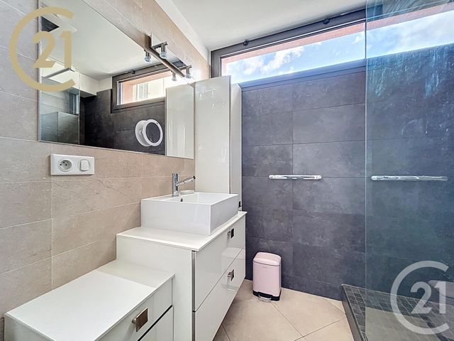 Appartement F3 &agrave; vendre - 3 pi&egrave;ces - 69,05 m2 - Cannes - 06 - PROVENCE-ALPES-COTE-D-AZUR