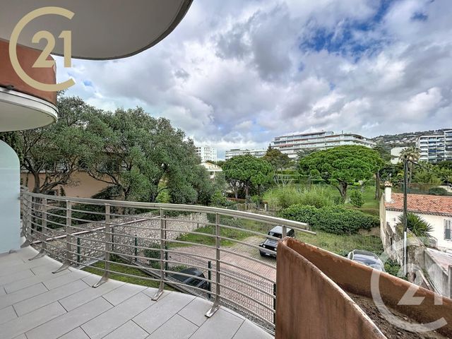 Appartement F3 &agrave; vendre - 3 pi&egrave;ces - 69,05 m2 - Cannes - 06 - PROVENCE-ALPES-COTE-D-AZUR