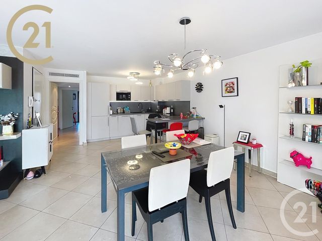 Appartement F3 &agrave; vendre - 3 pi&egrave;ces - 69,05 m2 - Cannes - 06 - PROVENCE-ALPES-COTE-D-AZUR