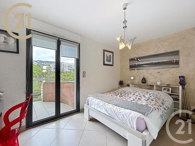 Appartement F3 &agrave; vendre - 3 pi&egrave;ces - 69,05 m2 - Cannes - 06 - PROVENCE-ALPES-COTE-D-AZUR