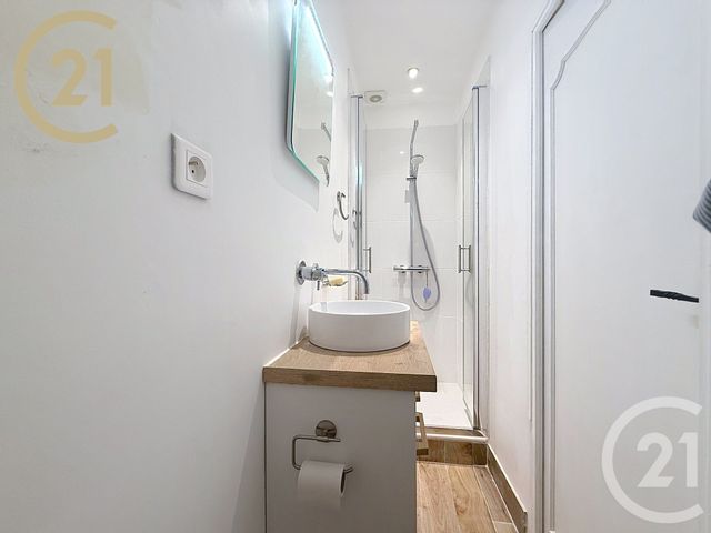 Appartement T2 à vendre - 2 pièces - 32,01 m2 - Cannes - 06 - PROVENCE-ALPES-COTE-D-AZUR