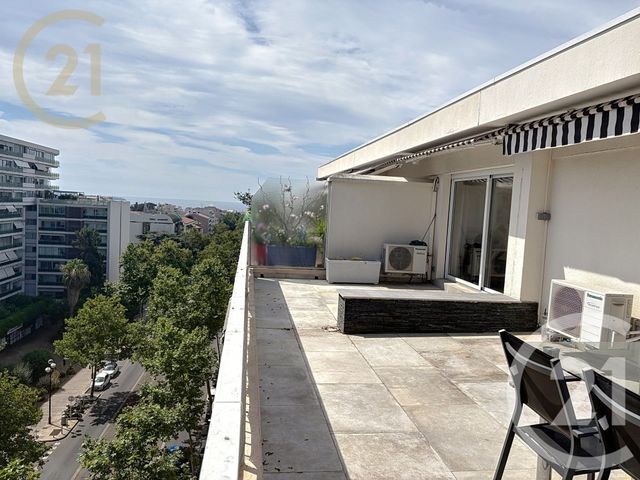 Appartement F3 à vendre - 3 pièces - 81,86 m2 - Cannes - 06 - PROVENCE-ALPES-COTE-D-AZUR