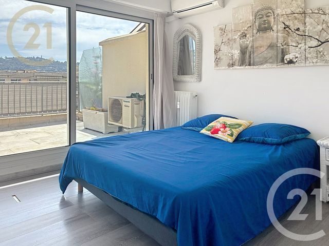 Appartement F3 à vendre - 3 pièces - 81,86 m2 - Cannes - 06 - PROVENCE-ALPES-COTE-D-AZUR