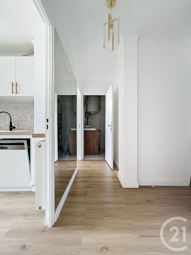 Appartement F2 à louer - 2 pièces - 40,13 m2 - Cannes La Bocca - 06 - PROVENCE-ALPES-COTE-D-AZUR