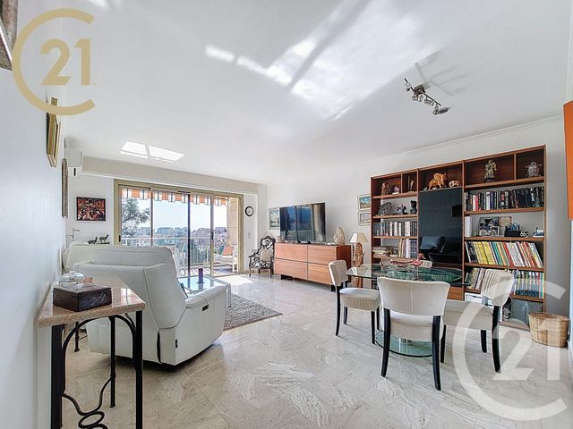 Appartement F3 à vendre - 3 pièces - 82,40 m2 - Cannes - 06 - PROVENCE-ALPES-COTE-D-AZUR