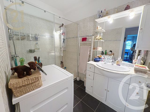 Appartement F3 à vendre - 3 pièces - 77,47 m2 - Cannes - 06 - PROVENCE-ALPES-COTE-D-AZUR