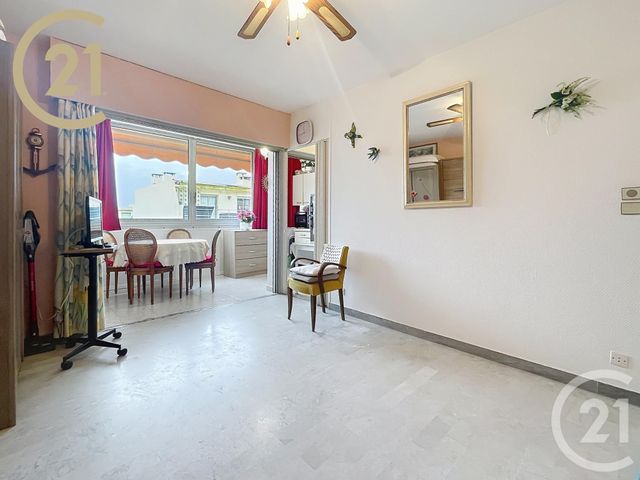 Appartement Studio &agrave; vendre - 1 pi&egrave;ce - 22,34 m2 - Cannes - 06 - PROVENCE-ALPES-COTE-D-AZUR