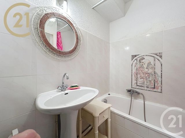 Appartement Studio à vendre - 1 pièce - 31 m2 - Cannes - 06 - PROVENCE-ALPES-COTE-D-AZUR