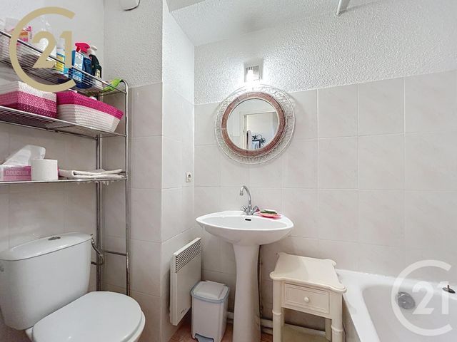 Appartement Studio à vendre - 1 pièce - 31 m2 - Cannes - 06 - PROVENCE-ALPES-COTE-D-AZUR