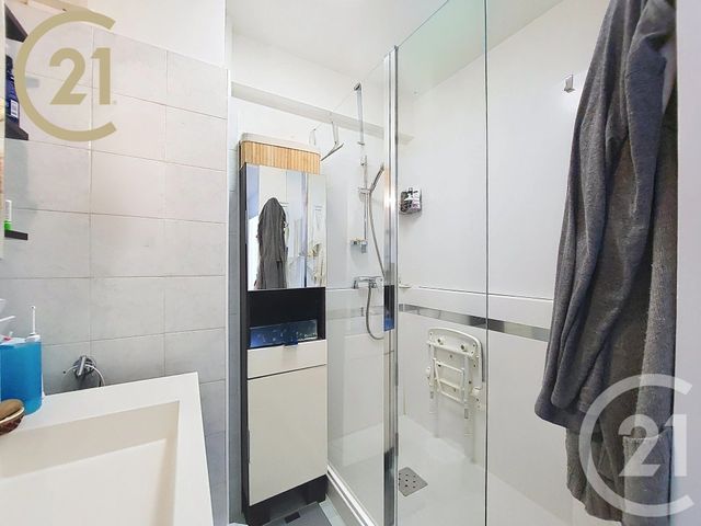 Appartement F3 à vendre - 3 pièces - 62,01 m2 - Cannes - 06 - PROVENCE-ALPES-COTE-D-AZUR