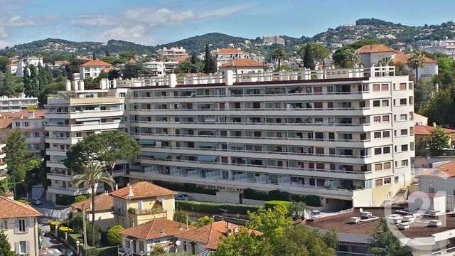 Appartement F3 à vendre - 3 pièces - 62,01 m2 - Cannes - 06 - PROVENCE-ALPES-COTE-D-AZUR
