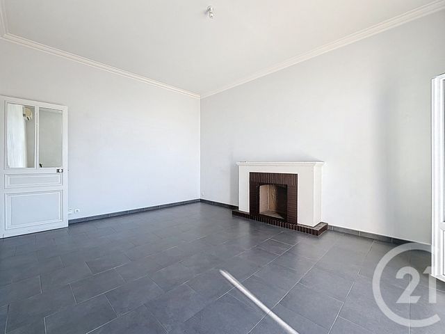 Appartement F2 à louer - 2 pièces - 67,28 m2 - Le Cannet - 06 - PROVENCE-ALPES-COTE-D-AZUR