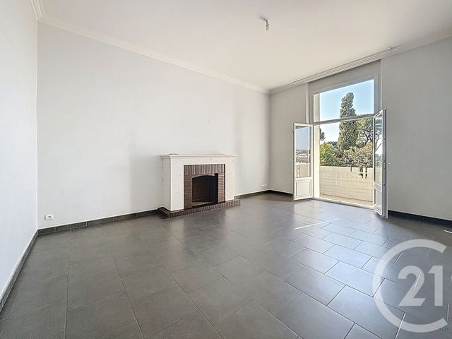 Appartement F2 à louer - 2 pièces - 67,28 m2 - Le Cannet - 06 - PROVENCE-ALPES-COTE-D-AZUR