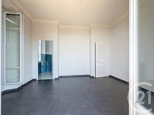 Appartement F2 à louer - 2 pièces - 67,28 m2 - Le Cannet - 06 - PROVENCE-ALPES-COTE-D-AZUR