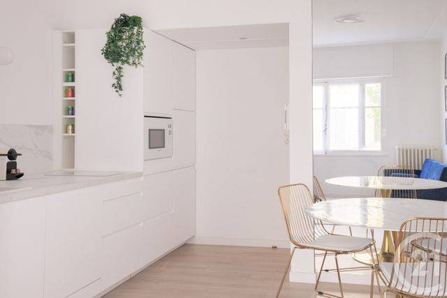 Appartement F2 à vendre - 2 pièces - 30,01 m2 - Cannes - 06 - PROVENCE-ALPES-COTE-D-AZUR