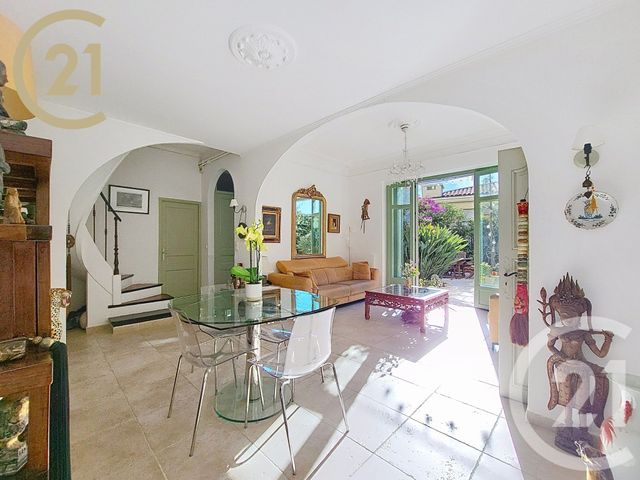Appartement F4 à vendre - 4 pièces - 84,42 m2 - Cannes - 06 - PROVENCE-ALPES-COTE-D-AZUR