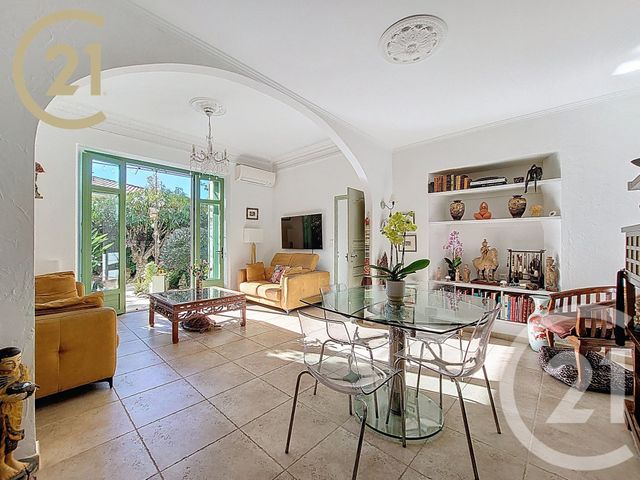 Appartement F4 à vendre - 4 pièces - 84,42 m2 - Cannes - 06 - PROVENCE-ALPES-COTE-D-AZUR