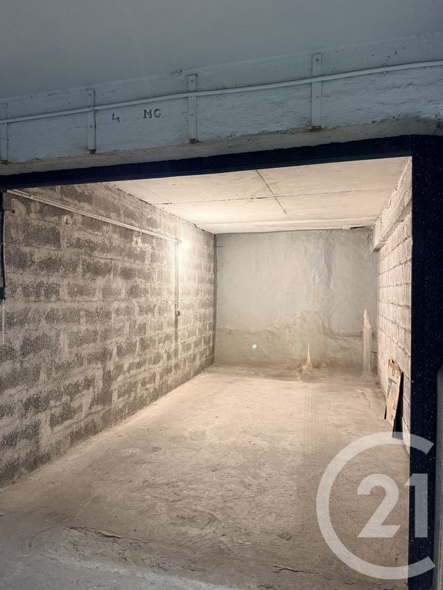 Parking à louer - 15 m2 - Cannes - 06 - PROVENCE-ALPES-COTE-D-AZUR