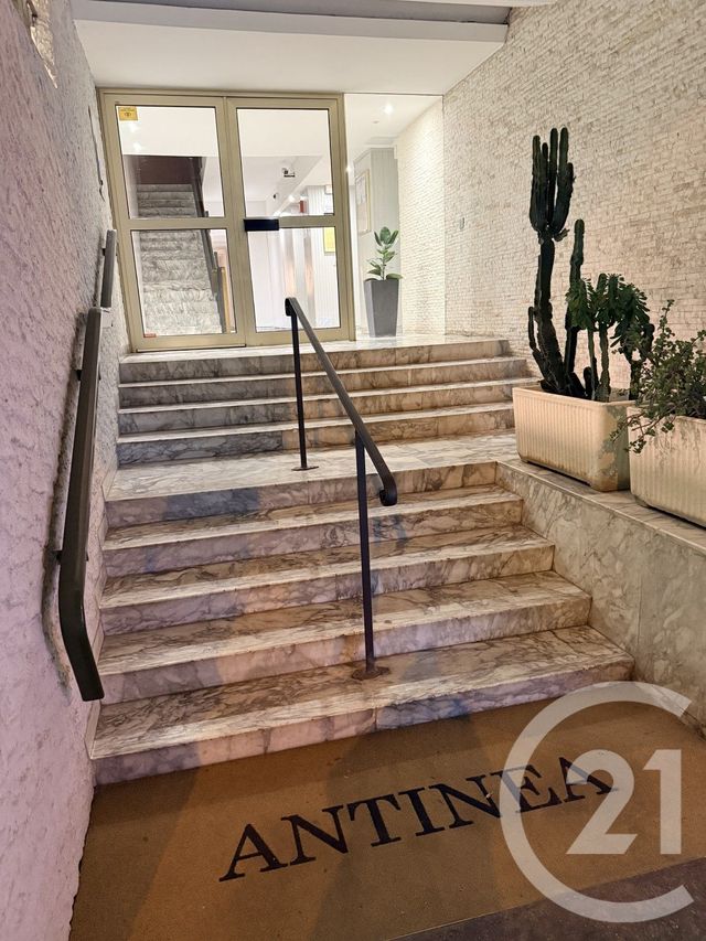 Parking à louer - 15 m2 - Cannes - 06 - PROVENCE-ALPES-COTE-D-AZUR