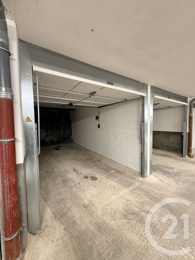 Parking à louer - 15 m2 - Cannes - 06 - PROVENCE-ALPES-COTE-D-AZUR