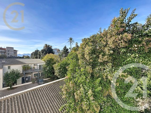 Appartement Studio à vendre - 1 pièce - 20 m2 - Cannes - 06 - PROVENCE-ALPES-COTE-D-AZUR