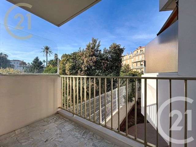 Appartement Studio à vendre - 1 pièce - 20 m2 - Cannes - 06 - PROVENCE-ALPES-COTE-D-AZUR