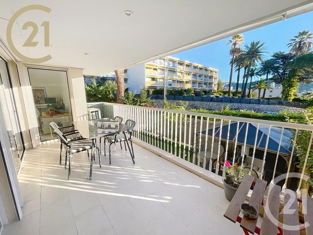 Appartement F3 à vendre - 3 pièces - 93,69 m2 - Cannes - 06 - PROVENCE-ALPES-COTE-D-AZUR