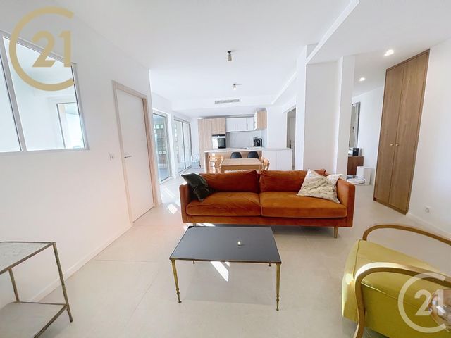 Appartement F3 à vendre - 3 pièces - 93,69 m2 - Cannes - 06 - PROVENCE-ALPES-COTE-D-AZUR