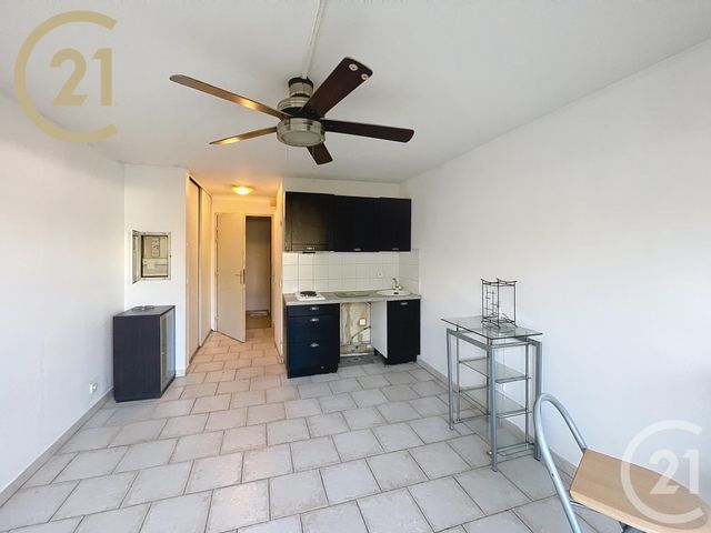 Appartement Studio &agrave; vendre - 1 pi&egrave;ce - 21,07 m2 - Cannes - 06 - PROVENCE-ALPES-COTE-D-AZUR