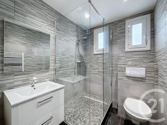 Appartement T4 &agrave; louer - 4 pi&egrave;ces - 66,25 m2 - Cannes - 06 - PROVENCE-ALPES-COTE-D-AZUR