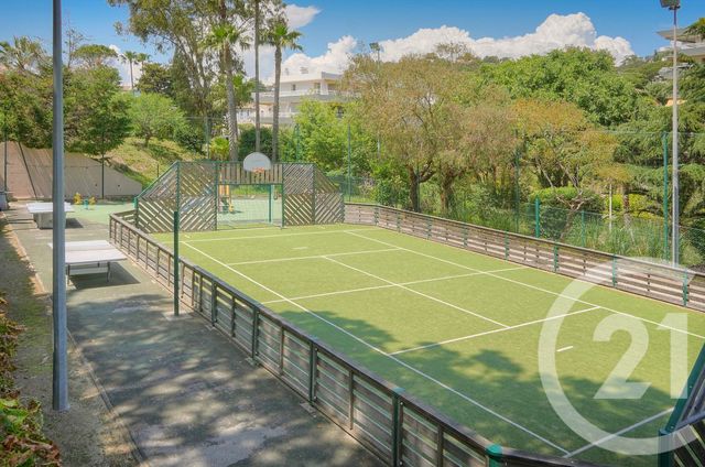 Appartement T2 &agrave; louer - 2 pi&egrave;ces - 27,85 m2 - Cannes La Bocca - 06 - PROVENCE-ALPES-COTE-D-AZUR