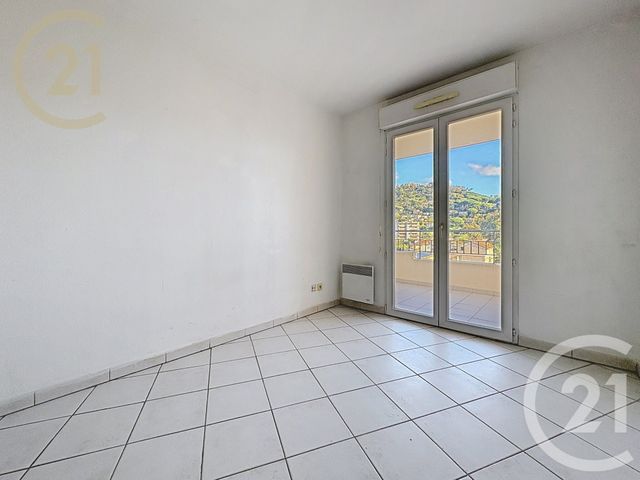 Appartement F3 &agrave; vendre - 3 pi&egrave;ces - 61,67 m2 - Cannes La Bocca - 06 - PROVENCE-ALPES-COTE-D-AZUR