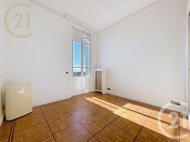Appartement F2 &agrave; vendre - 2 pi&egrave;ces - 69,86 m2 - Cannes - 06 - PROVENCE-ALPES-COTE-D-AZUR