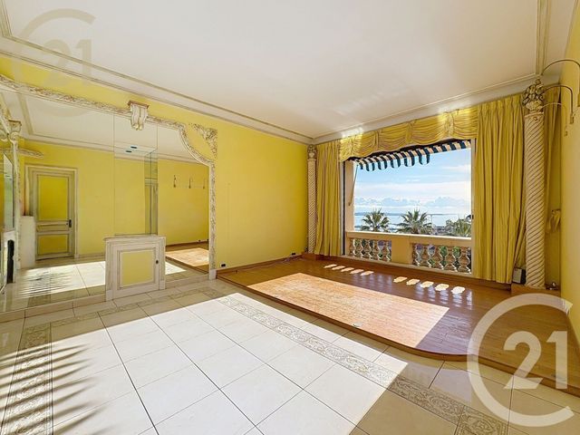 Appartement F2 &agrave; vendre - 2 pi&egrave;ces - 69,86 m2 - Cannes - 06 - PROVENCE-ALPES-COTE-D-AZUR