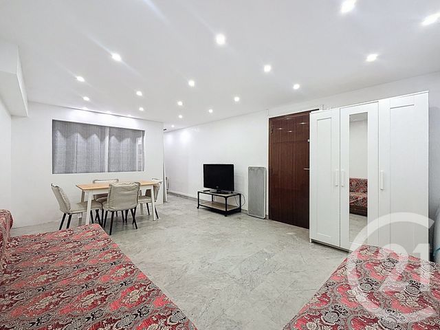 Appartement F2 &agrave; louer - 2 pi&egrave;ces - 45 m2 - Cannes - 06 - PROVENCE-ALPES-COTE-D-AZUR