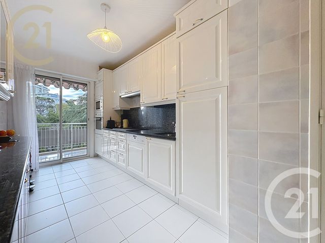 Appartement F4 &agrave; vendre - 4 pi&egrave;ces - 110,93 m2 - Cannes - 06 - PROVENCE-ALPES-COTE-D-AZUR
