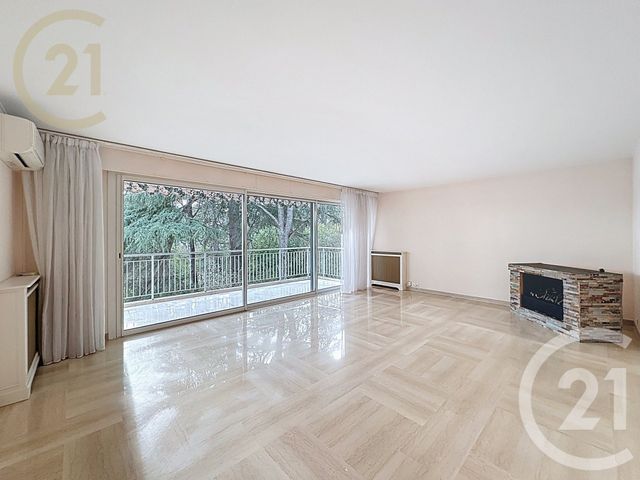 Appartement F4 &agrave; vendre - 4 pi&egrave;ces - 110,93 m2 - Cannes - 06 - PROVENCE-ALPES-COTE-D-AZUR