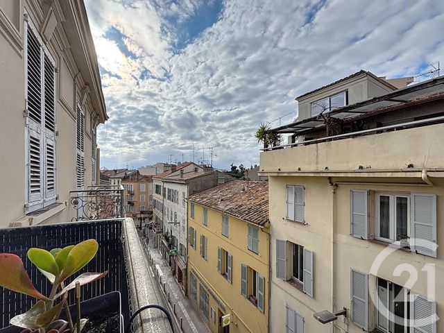 Appartement F2 &agrave; louer - 2 pi&egrave;ces - 42,55 m2 - Cannes - 06 - PROVENCE-ALPES-COTE-D-AZUR