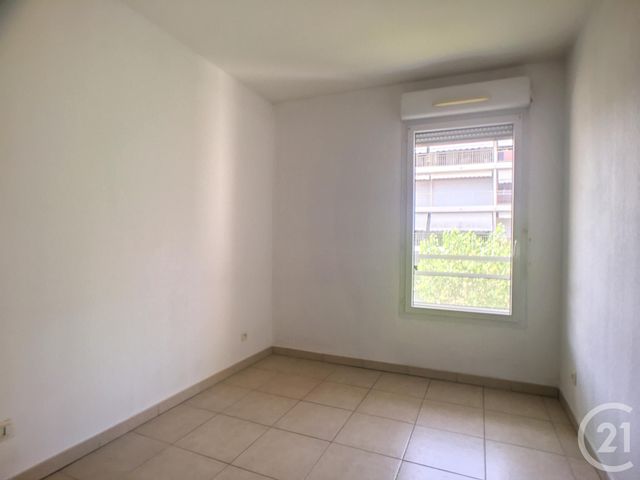 Appartement F3 &agrave; louer - 3 pi&egrave;ces - 60,58 m2 - Cannes La Bocca - 06 - PROVENCE-ALPES-COTE-D-AZUR