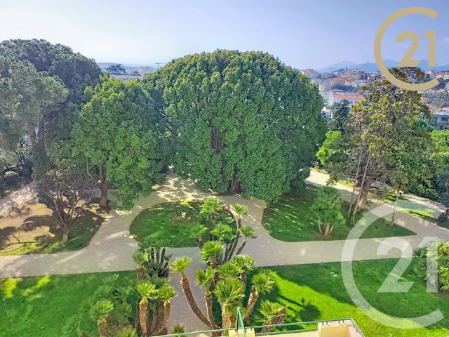Appartement T6 &agrave; vendre - 6 pi&egrave;ces - 174,61 m2 - Cannes - 06 - PROVENCE-ALPES-COTE-D-AZUR