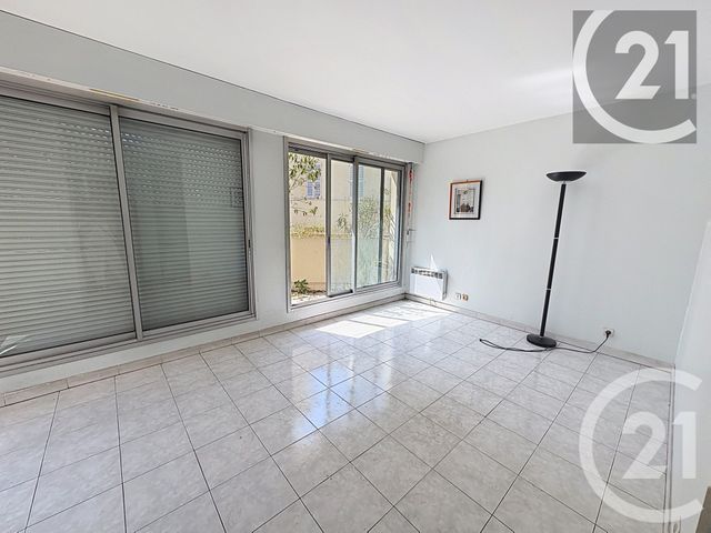 Appartement F4 &agrave; vendre - 4 pi&egrave;ces - 75,70 m2 - Cannes - 06 - PROVENCE-ALPES-COTE-D-AZUR