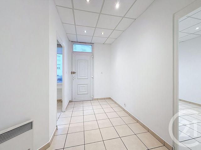 Appartement F4 &agrave; louer - 4 pi&egrave;ces - 77 m2 - 06 - PROVENCE-ALPES-COTE-D-AZUR