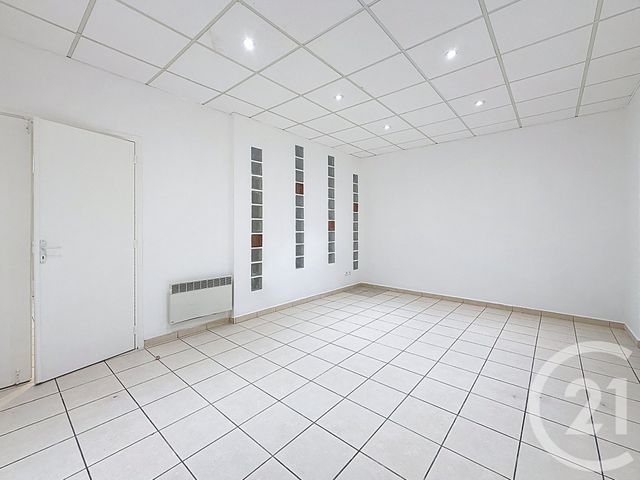 Appartement F4 à louer None