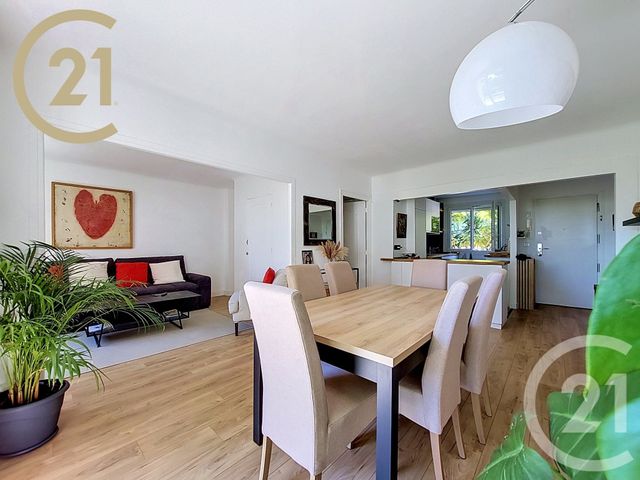 Appartement F5 &agrave; vendre - 5 pi&egrave;ces - 77,78 m2 - Cannes - 06 - PROVENCE-ALPES-COTE-D-AZUR