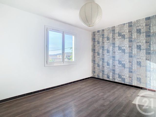 Appartement F3 &agrave; louer - 3 pi&egrave;ces - 62,05 m2 - Cannes La Bocca - 06 - PROVENCE-ALPES-COTE-D-AZUR