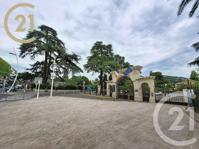 Appartement F2 &agrave; vendre - 2 pi&egrave;ces - 33,52 m2 - Le Cannet - 06 - PROVENCE-ALPES-COTE-D-AZUR