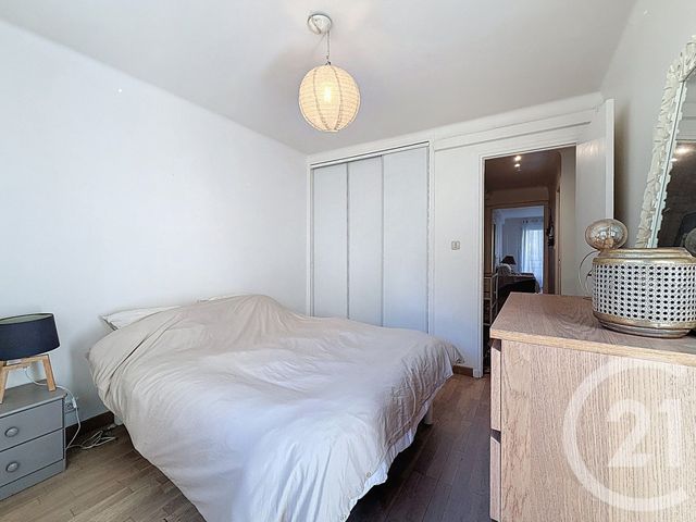 Appartement T2 &agrave; louer - 2 pi&egrave;ces - 44 m2 - Cannes - 06 - PROVENCE-ALPES-COTE-D-AZUR