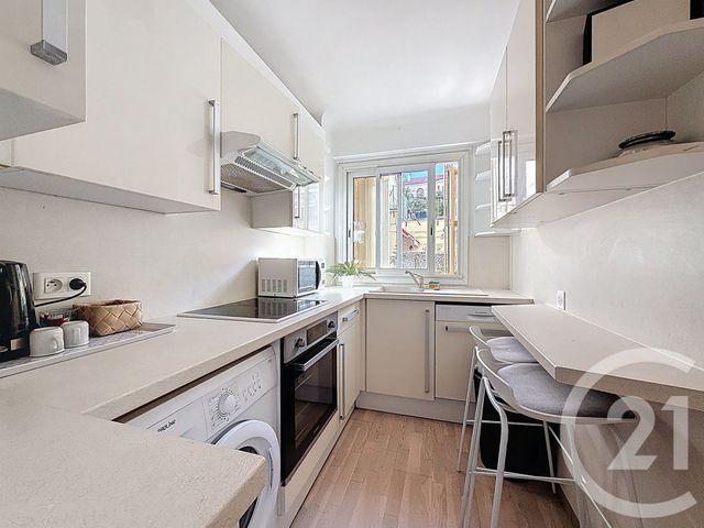 Appartement T2 &agrave; louer - 2 pi&egrave;ces - 44 m2 - Cannes - 06 - PROVENCE-ALPES-COTE-D-AZUR