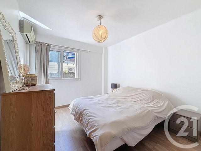 Appartement T2 &agrave; louer - 2 pi&egrave;ces - 44 m2 - Cannes - 06 - PROVENCE-ALPES-COTE-D-AZUR